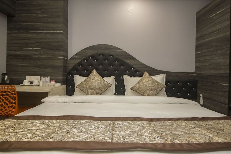 Oyo 27992 Hotel Ganpati