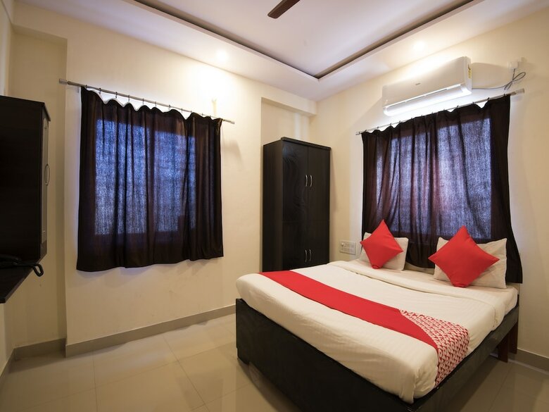 Hotel Oyo 26467 Sumiran Plaza