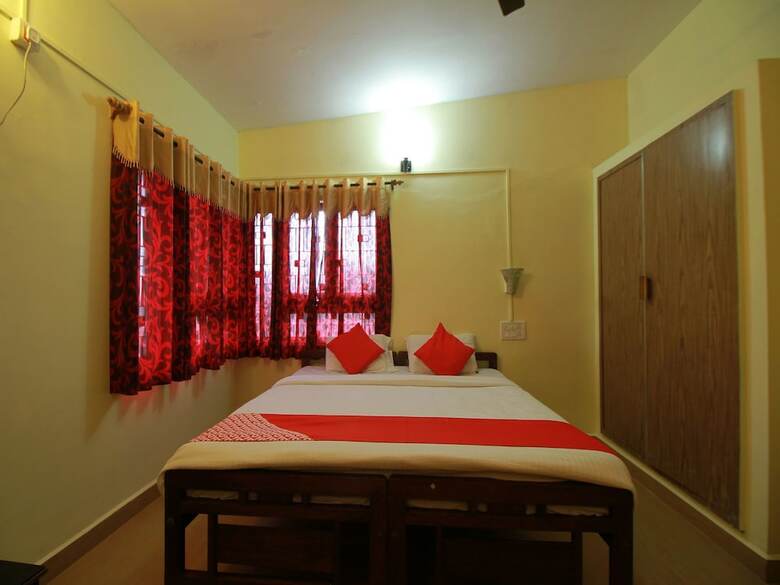 Hotel Oyo 4303 Flora Home Stay