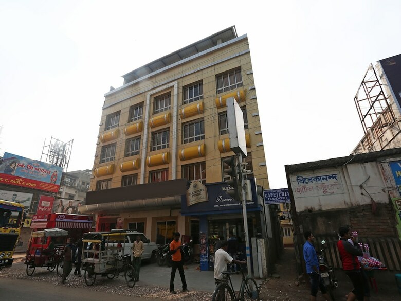 Oyo 26968 Hotel Aditya International