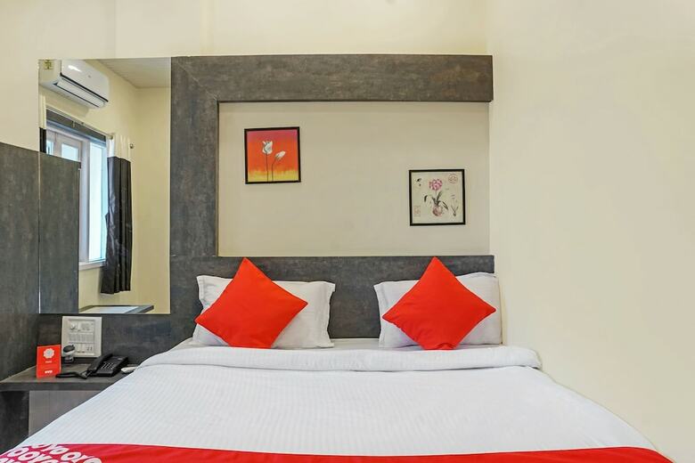 Hotel Oyo 13363 Summer Palace