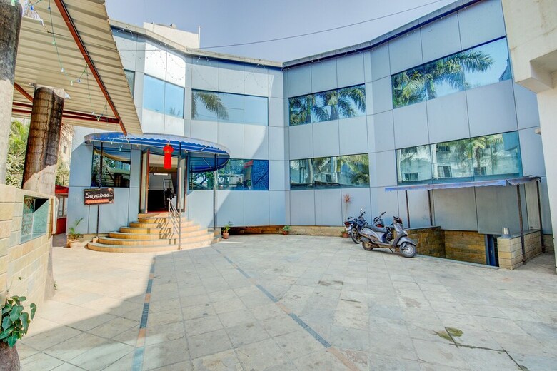 Hotel Oyo 27740 Anantha Residency
