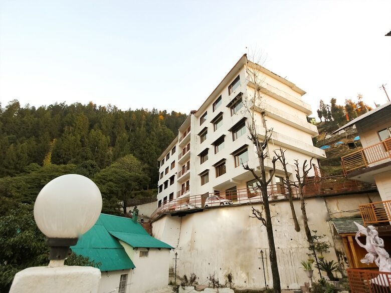Hotel Oyo 27039 Peace Channel