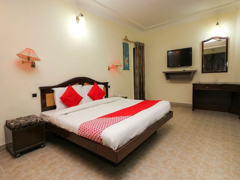 Hotel Oyo 27039 Peace Channel