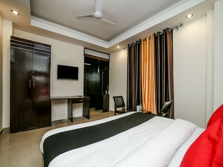 Capital O 24198 Hotel Sunrise Grand
