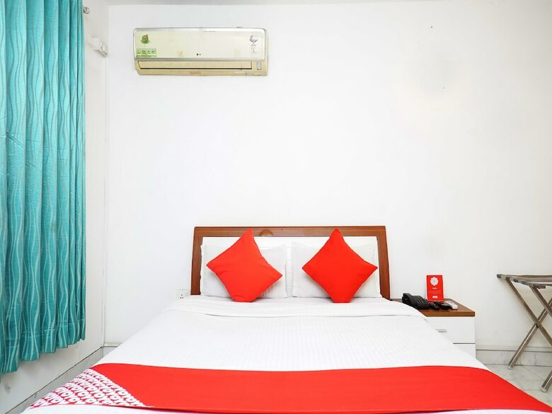 Hotel Oyo 23239 10 Blossoms Service Apartments