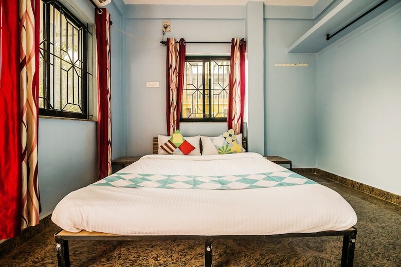 Oyo 19176 Home River View 2bhk Siolim