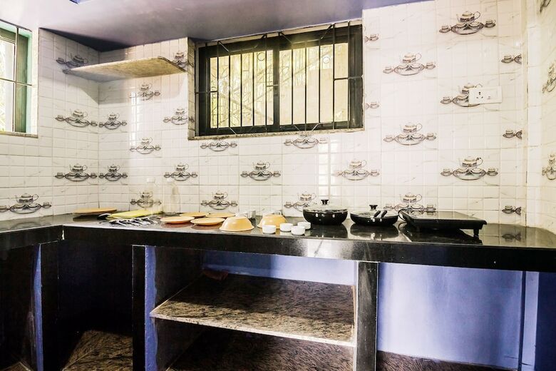 Oyo 19176 Home River View 2bhk Siolim