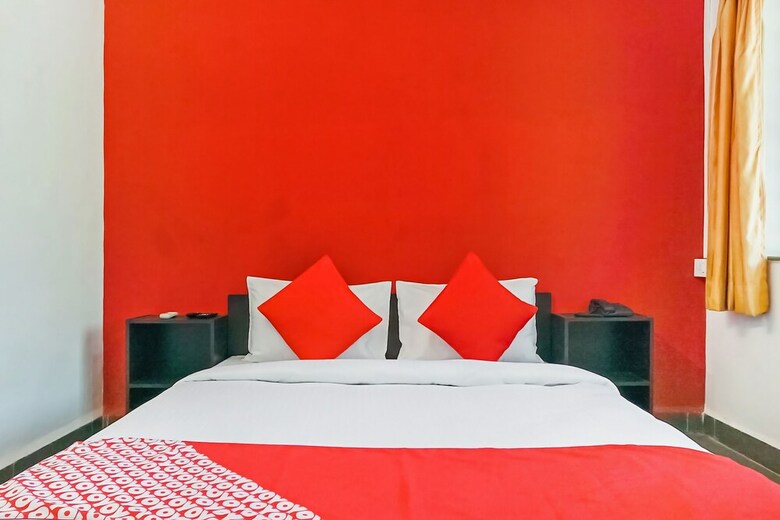 Hotel Oyo 23383 Sai Holiday Resorts