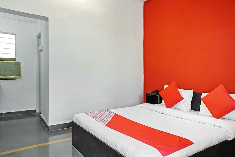Hotel Oyo 23383 Sai Holiday Resorts