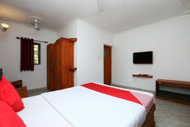 Hotel Oyo 23752 River Near Coorg