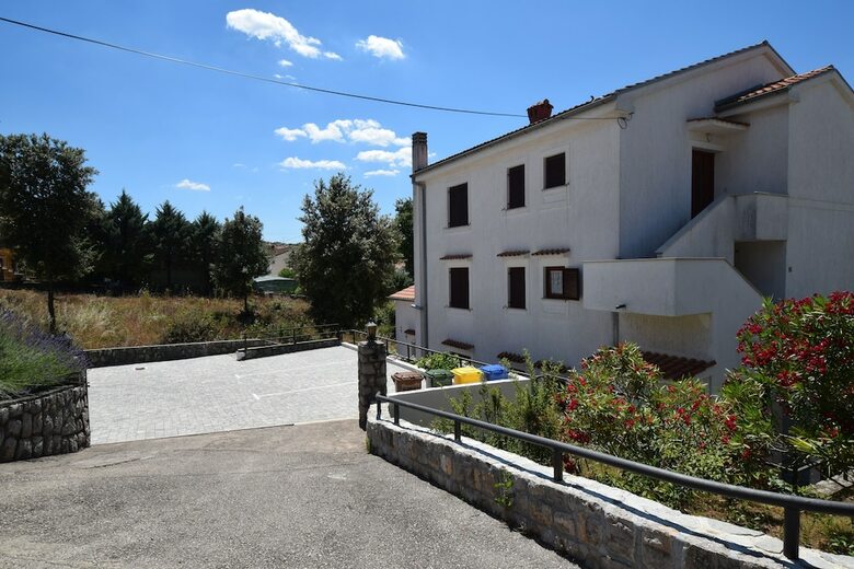 Apartments Drago Malinska