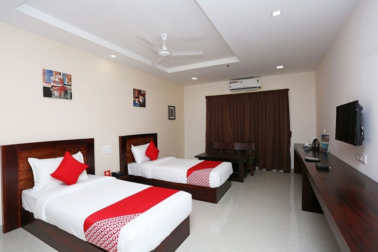 Apartamentos Oyo 18826 Hotel Emerald
