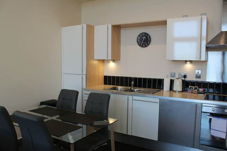 Week2week Stunning 2 Bed City Centre Apartment