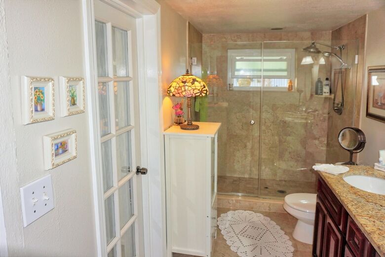 St Pete Beach, Backyard Sanctuary 154