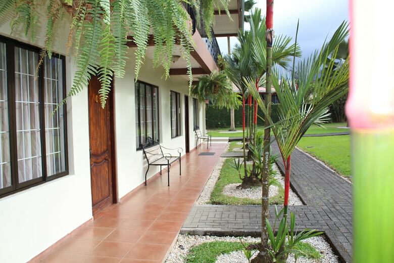 Apartamentos Condos Vista Al Volc�n