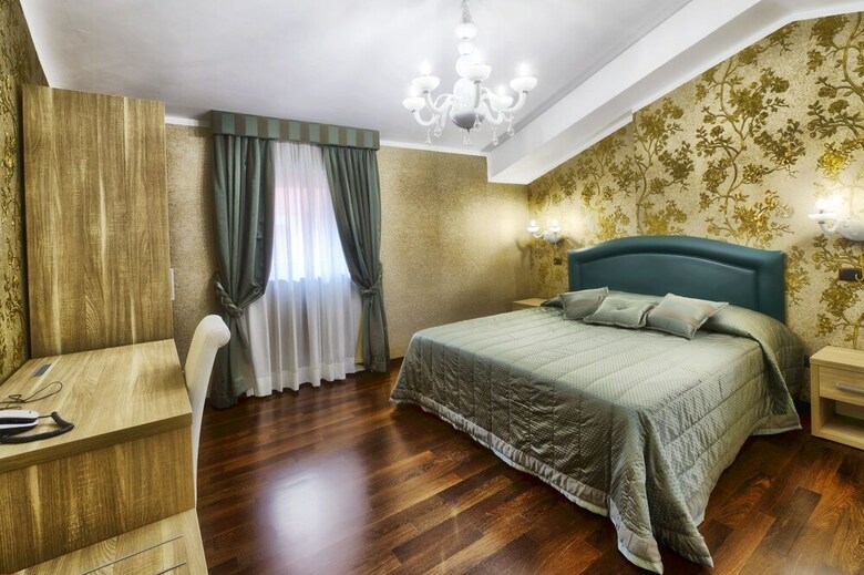 Hotel Mastrodatt�a