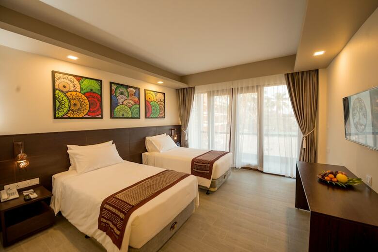 Hotel The Village Resort