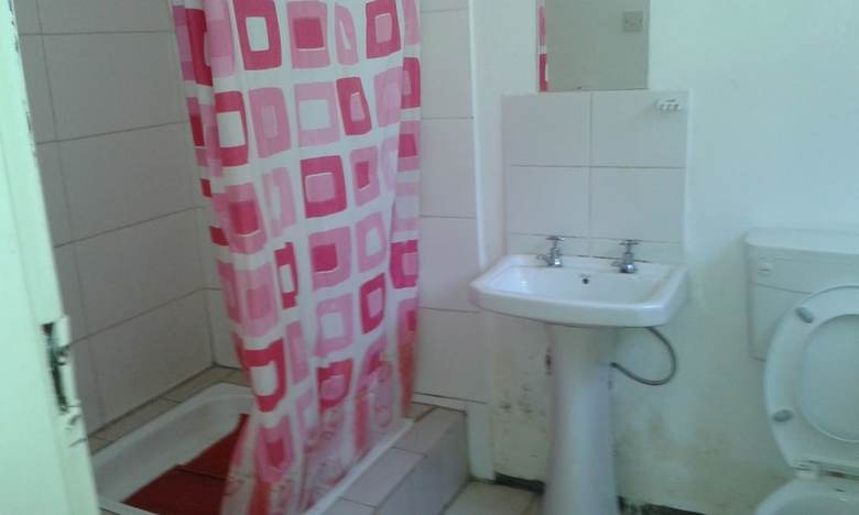 Hostal Fish Eagle Backpackers