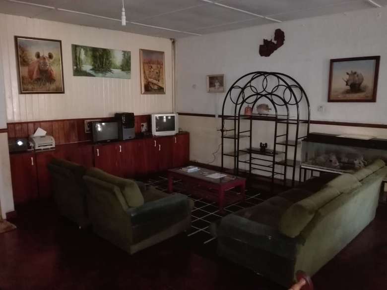 Hostal Fish Eagle Backpackers