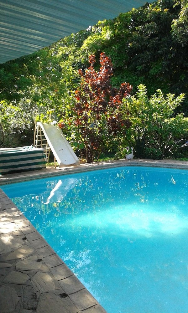 Hostal Fish Eagle Backpackers