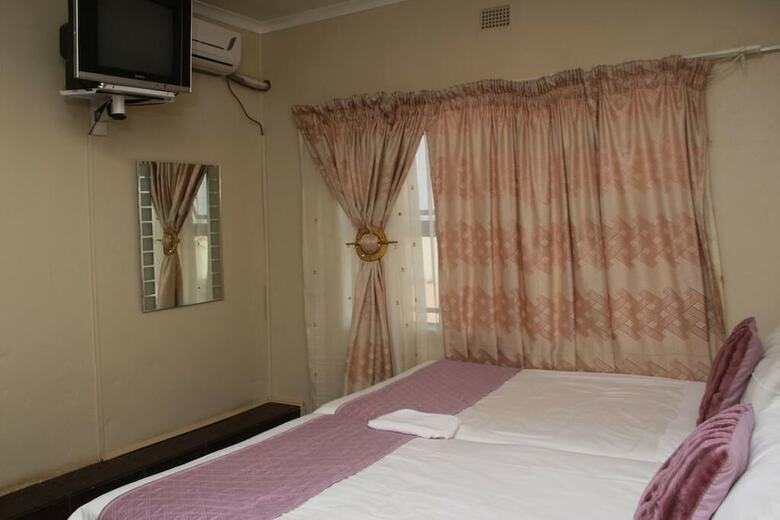 Hotel Fairview Guest House