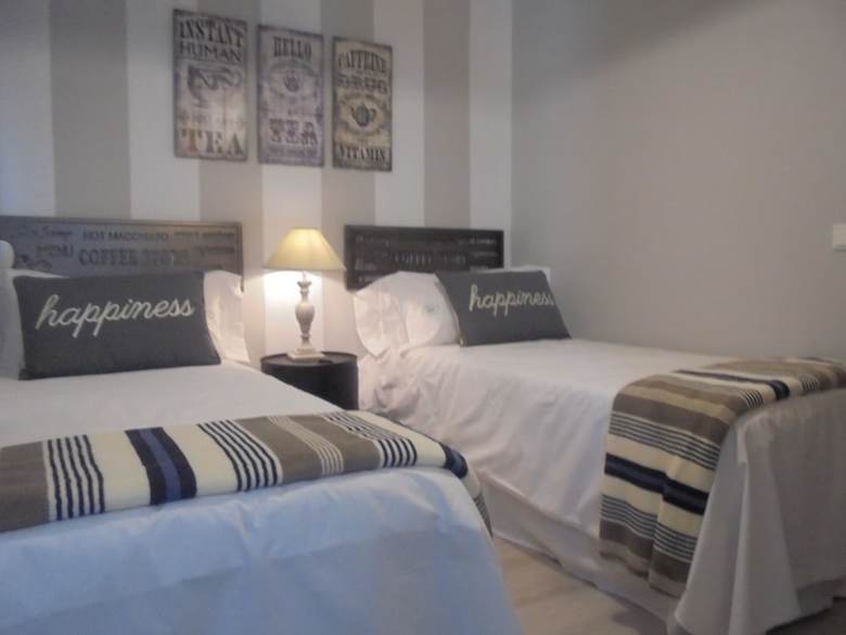 Hostal Tak