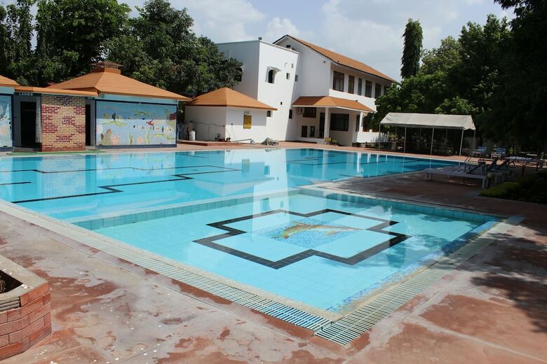 Hotel Amantra Shilpi Resort