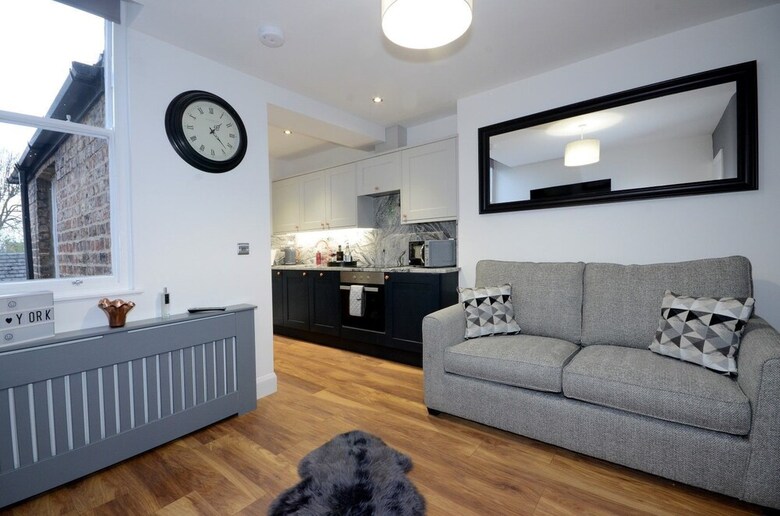Priory Street Apartment 3