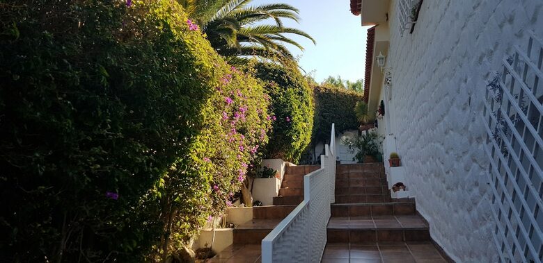 Apartamentos Villa Larnia