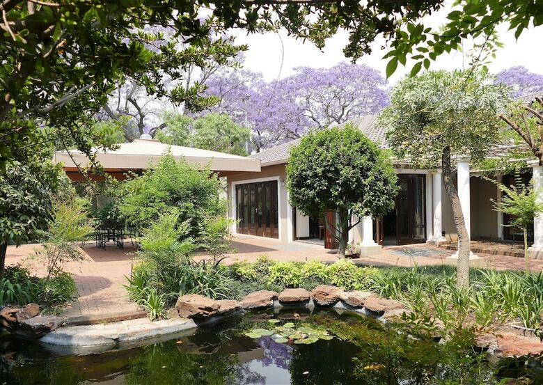 Hotel 174 Premier Guesthouse