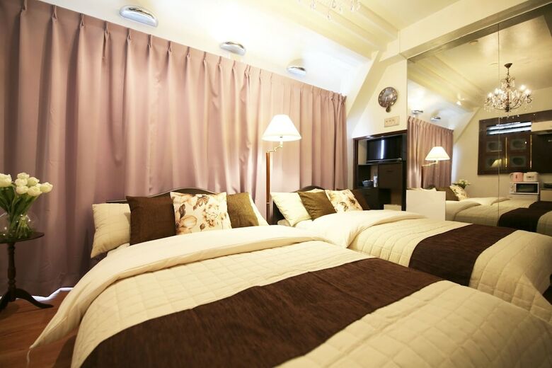Apartamentos Maejima Bldg