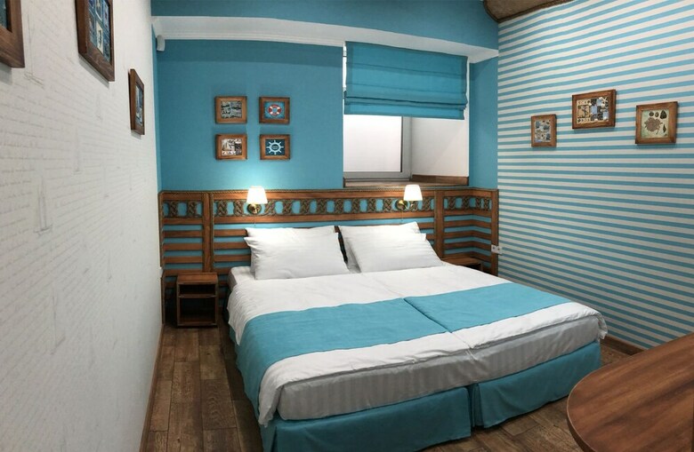 Lucky Ship. Art Hotel