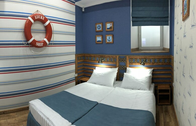 Lucky Ship. Art Hotel