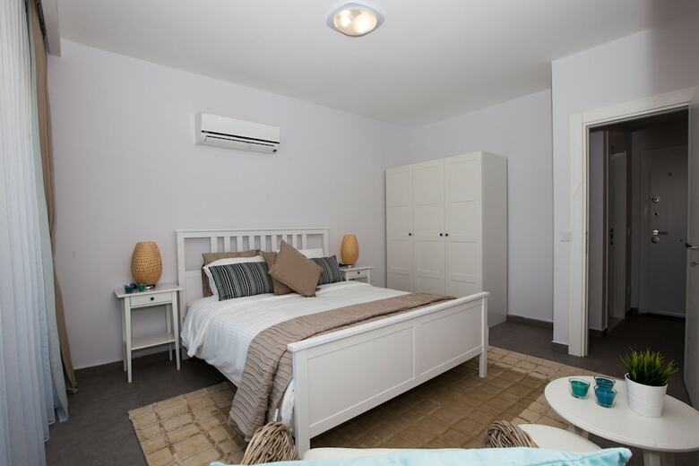 Truemar Hotels & Suites