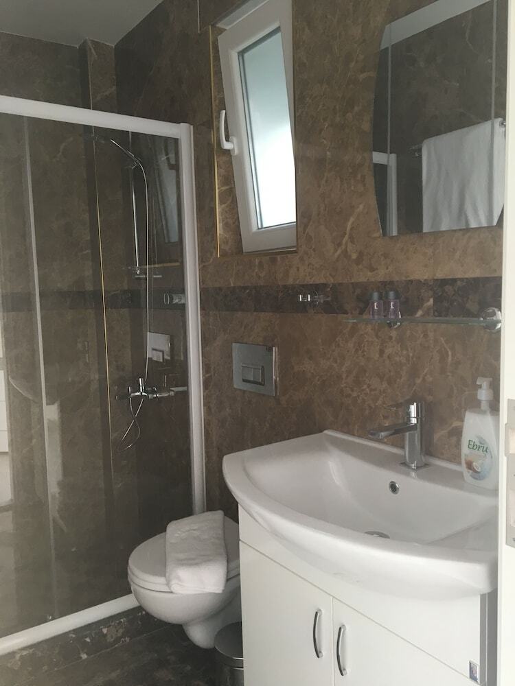 Truemar Hotels & Suites