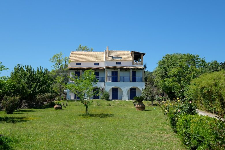 Apartamentos Villa Spyridoula - Near D Amour Beach