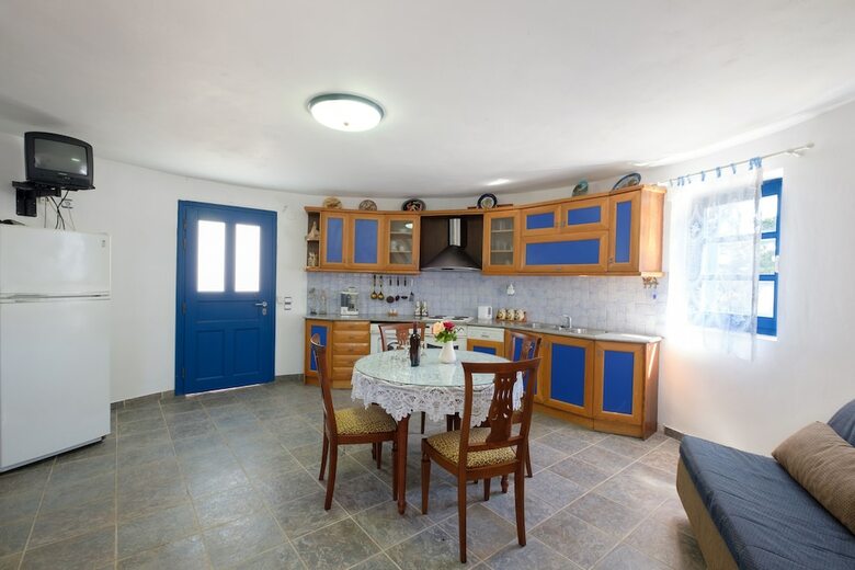 Apartamentos Villa Spyridoula - Near D Amour Beach