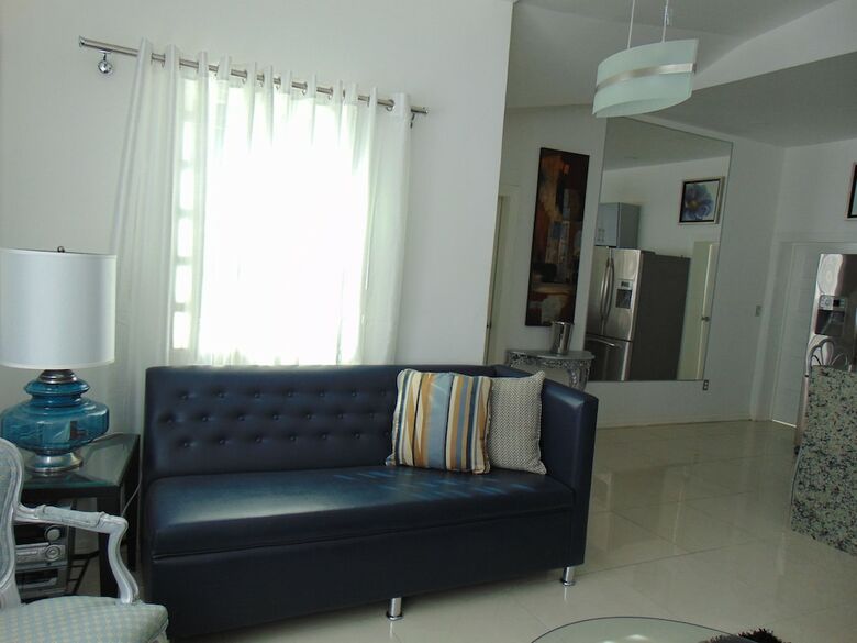 Apartamentos Modern Townhome Prime Location