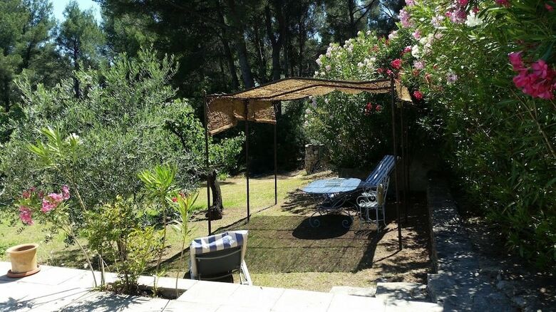 Bed & Breakfast Domaine Des Restanques