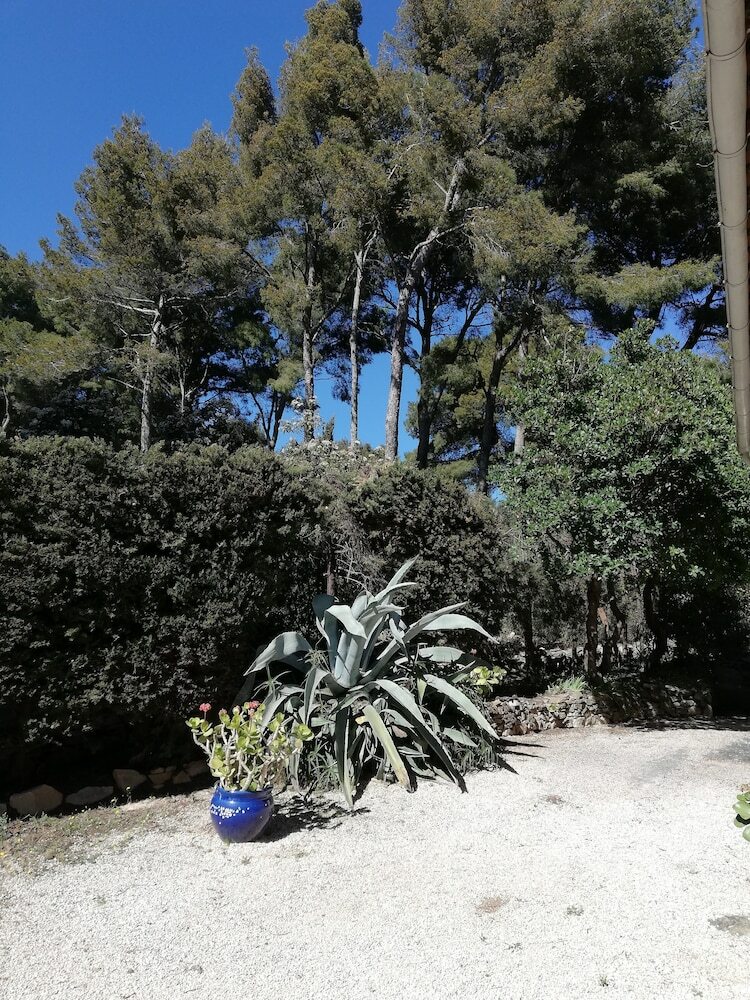 Bed & Breakfast Domaine Des Restanques