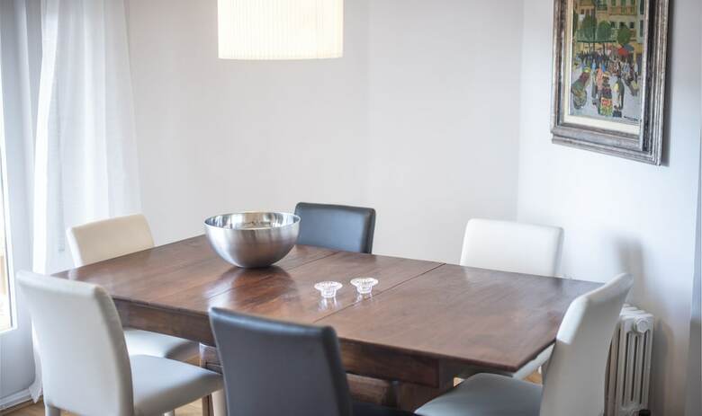 Tennis Apartment Th105