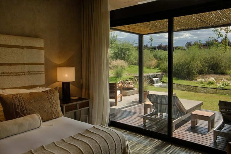 Hotel The Vines Resort & Spa