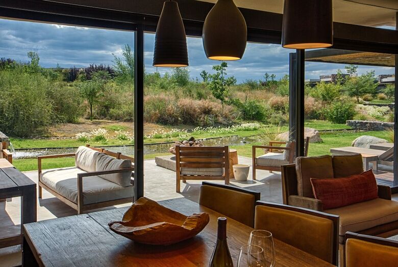 Hotel The Vines Resort & Spa