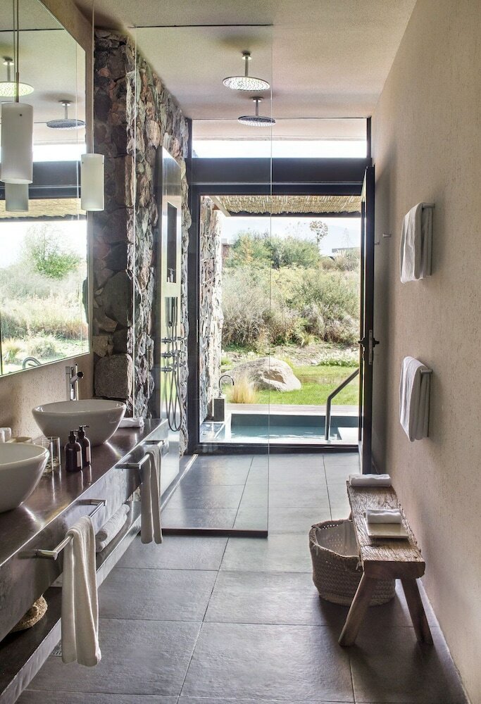 Hotel The Vines Resort & Spa