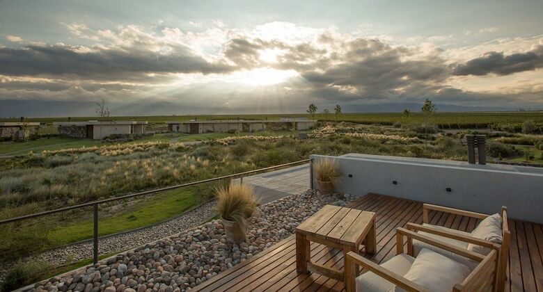 Hotel The Vines Resort & Spa