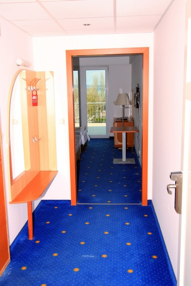 Hotel Holiday Resorts