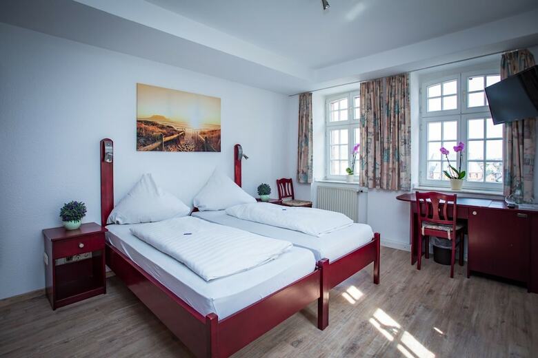 Hotel & Restaurant Ratskeller Nideggen