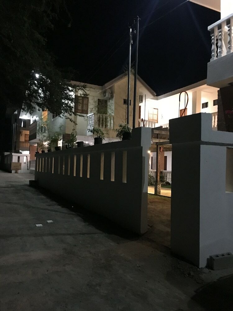 Casa Trias Hotel And Beach Resort