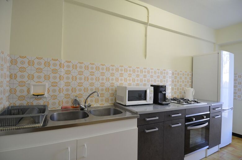 Apartment 4 Persons Near Train Station Acropolis District In Nice